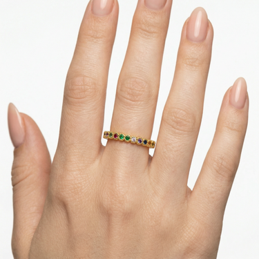 Anillo sencillo brillantes de color